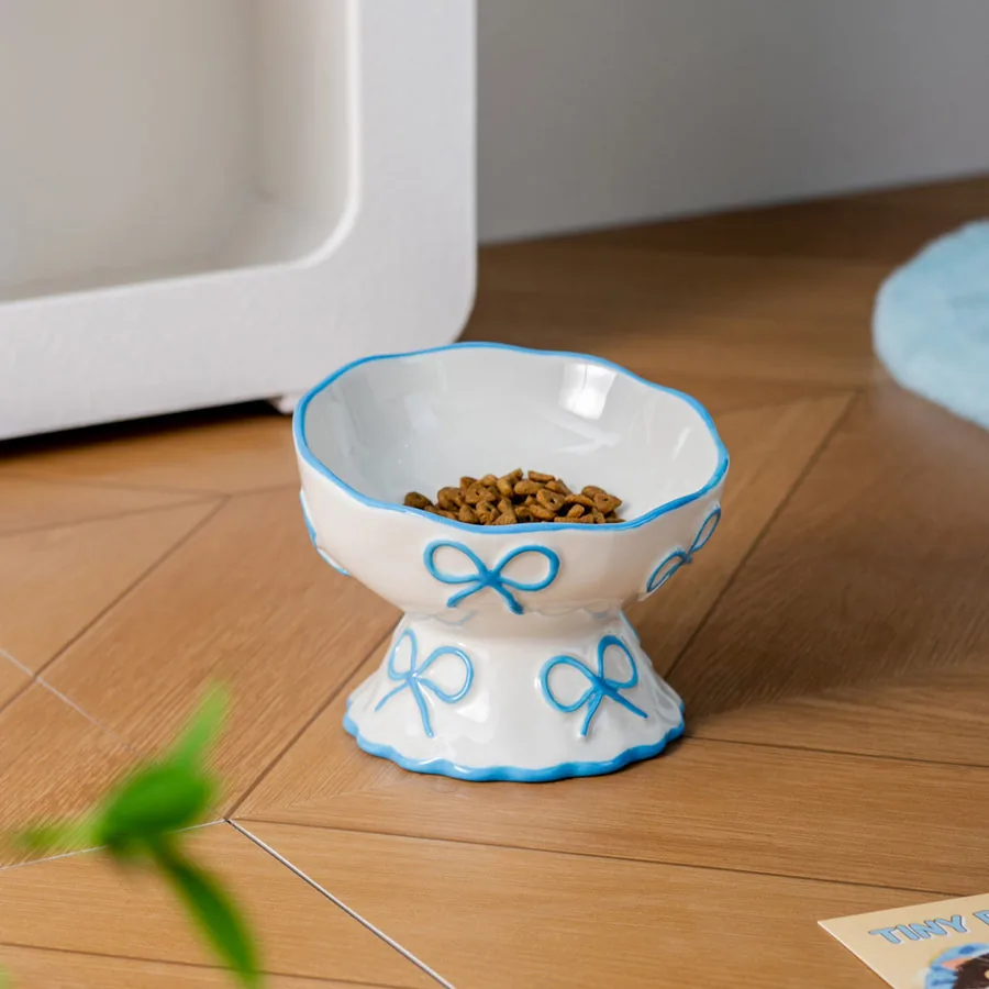 Cloud Step Elevated Ceramic Cat Bowl detail 2