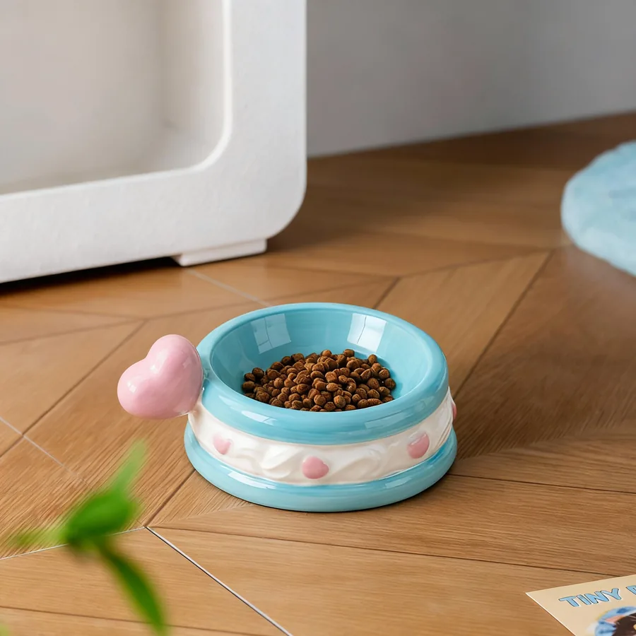 Heart Lift 5.5-Inch Elevated Ceramic Cat Bowl in a natural home feeding scene