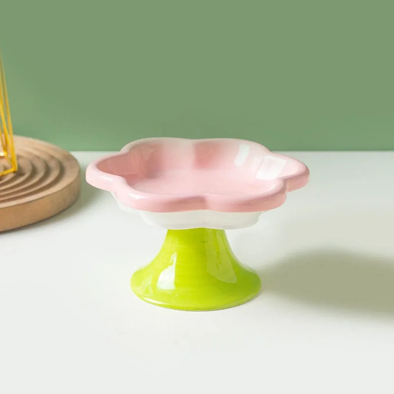 Soft Serve Elevated Ceramic Cat Bowl detail 4